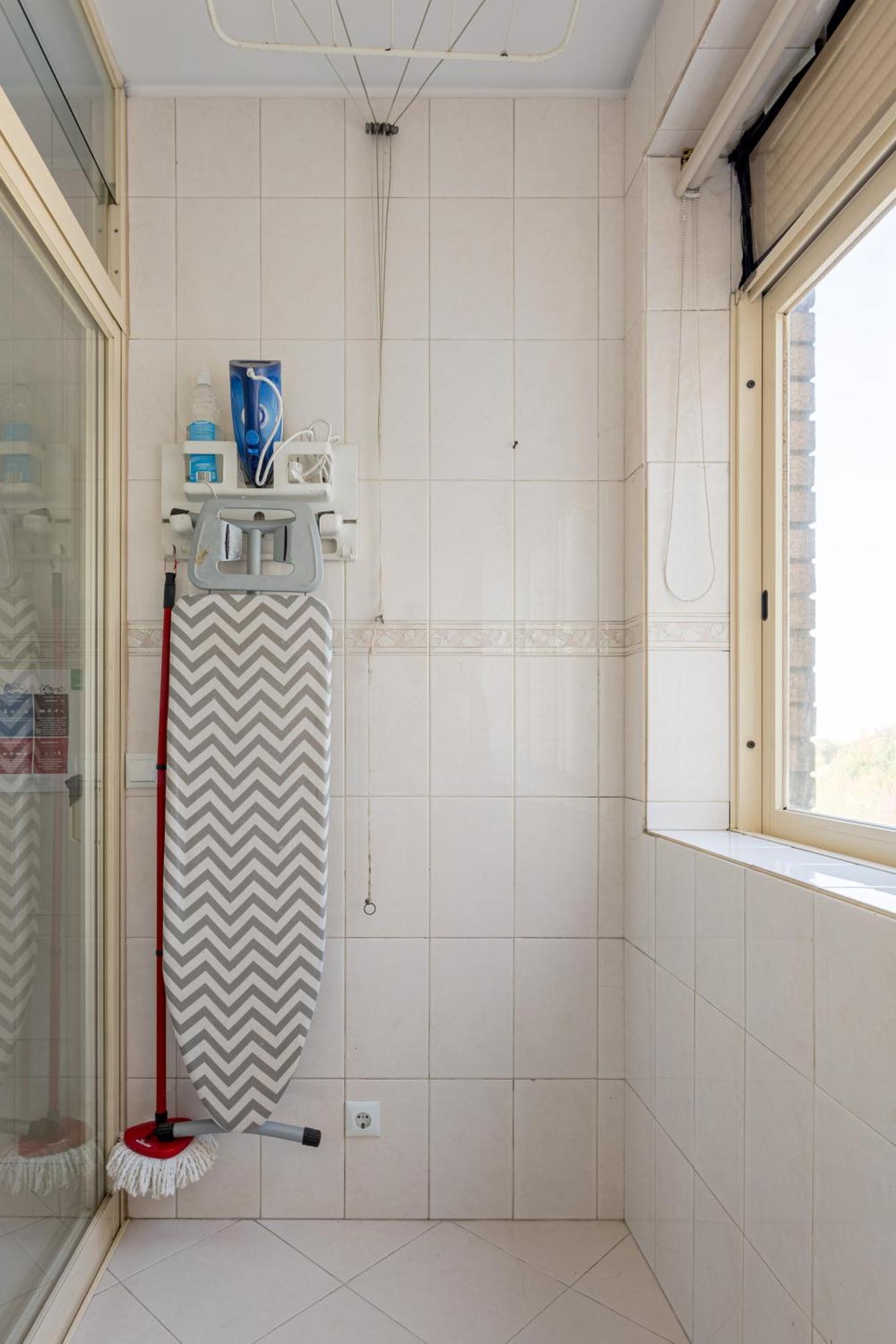 Joivy Stylish City Centre Flat With Parking Maía Dış mekan fotoğraf