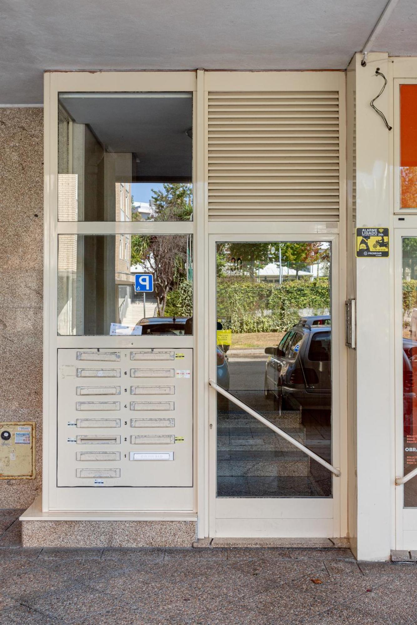Joivy Stylish City Centre Flat With Parking Maía Dış mekan fotoğraf