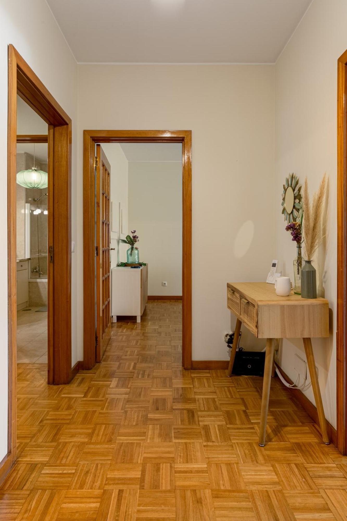 Joivy Stylish City Centre Flat With Parking Maía Dış mekan fotoğraf
